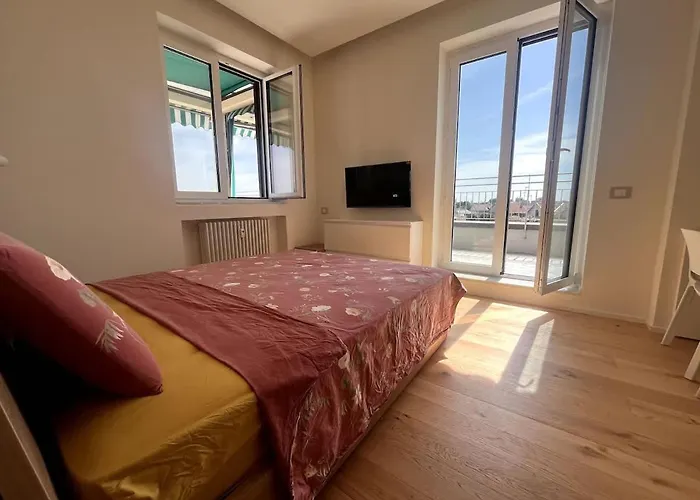 Stunning Penthouse Duomo Experience Apartment