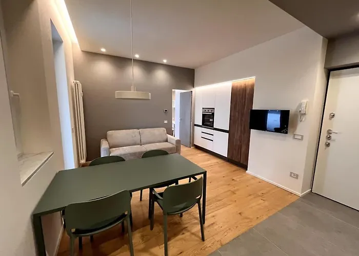Apartment Stunning Penthouse Duomo Experience Mailand