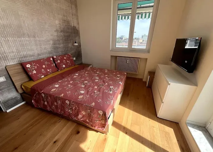 Stunning Penthouse Duomo Experience Apartment Mailand